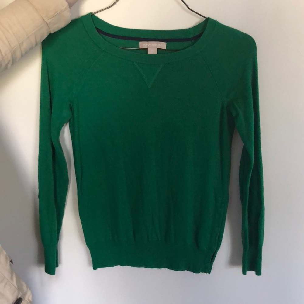 Size XS Banana Republic Kelly green sweater